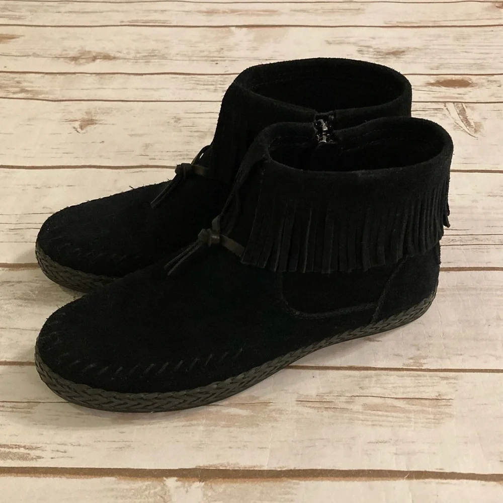 UGG Kennadi Fringe Ankle Moccasin Booties Black Suede Size 6.5